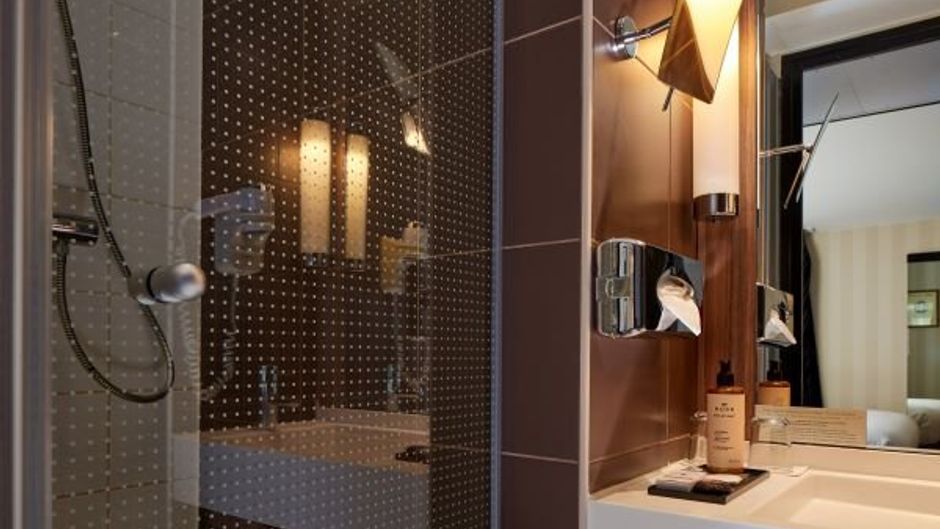 Hotel Les Theatres Room