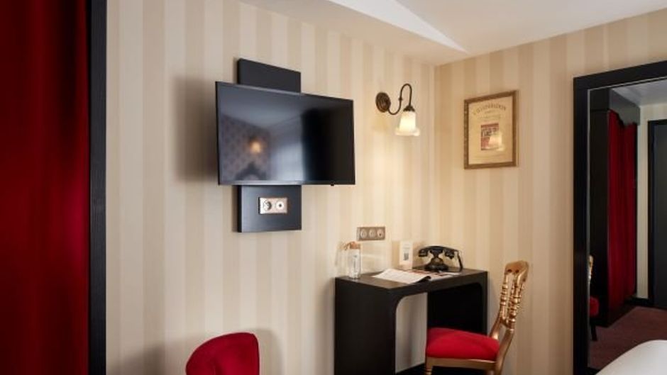 Hotel Les Theatres Room