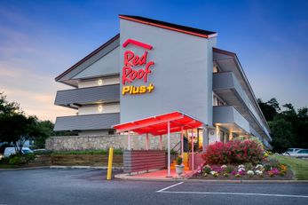Red Roof PLUS+ Baltimore BWI Airport
