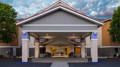 Holiday Inn Express & Suites Brattleboro