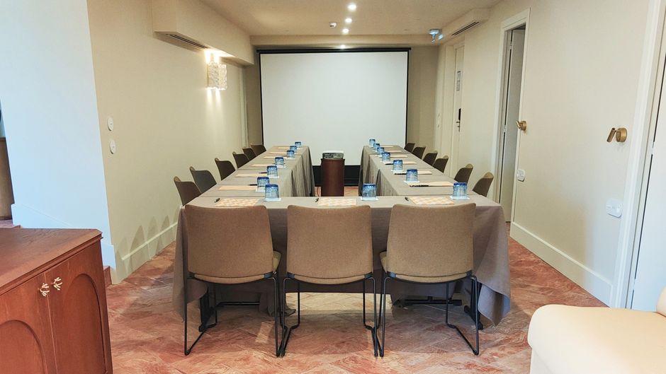 Hotel la Perouse Meeting
