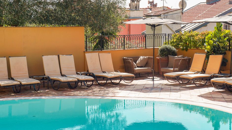 Hotel la Perouse Pool