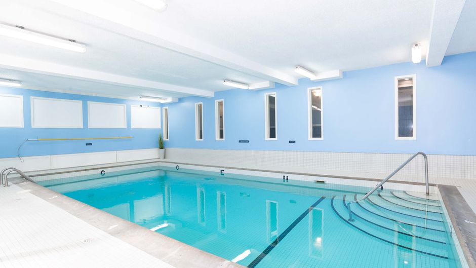 Sandman Inn Terrace Pool