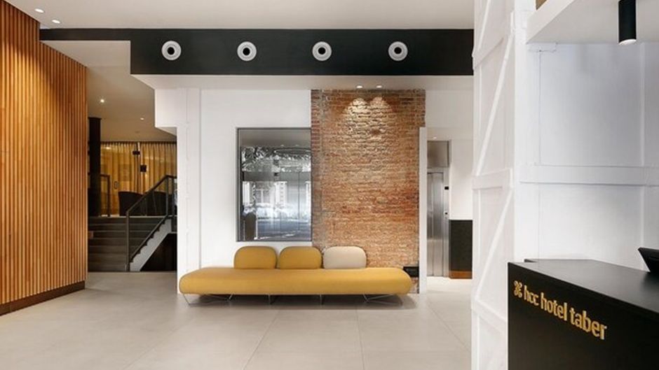 HCC Hotel Taber Lobby