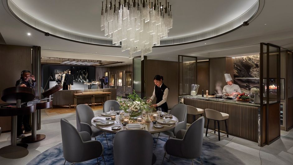 Mandarin Oriental The Landmark Hong Kong Suite