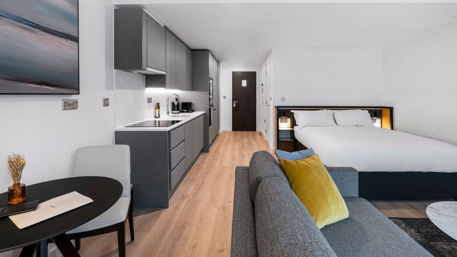 CitySuites 2 Room