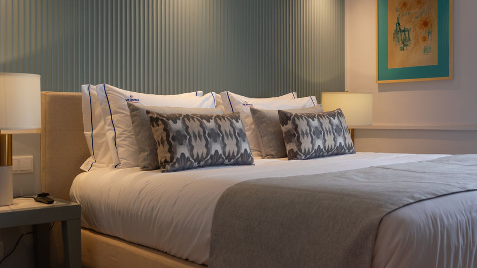 VIP Executive Marques Aparthotel Room