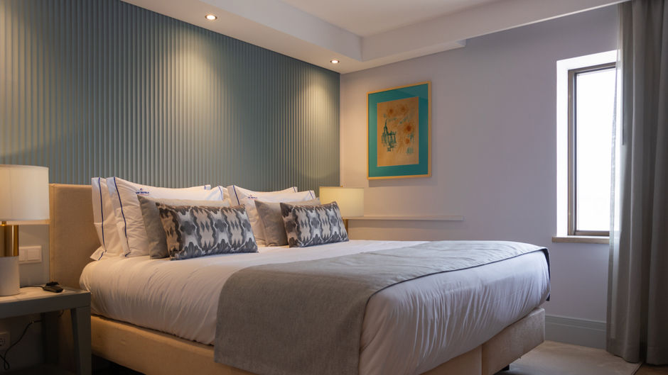 VIP Executive Marques Aparthotel Room