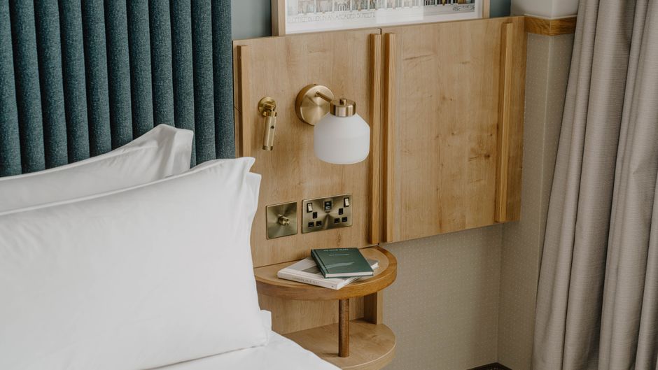Club Quarters London City Room