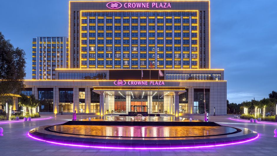 Crowne Plaza New Area Exterior