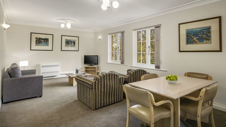 Quest Trinity House Room