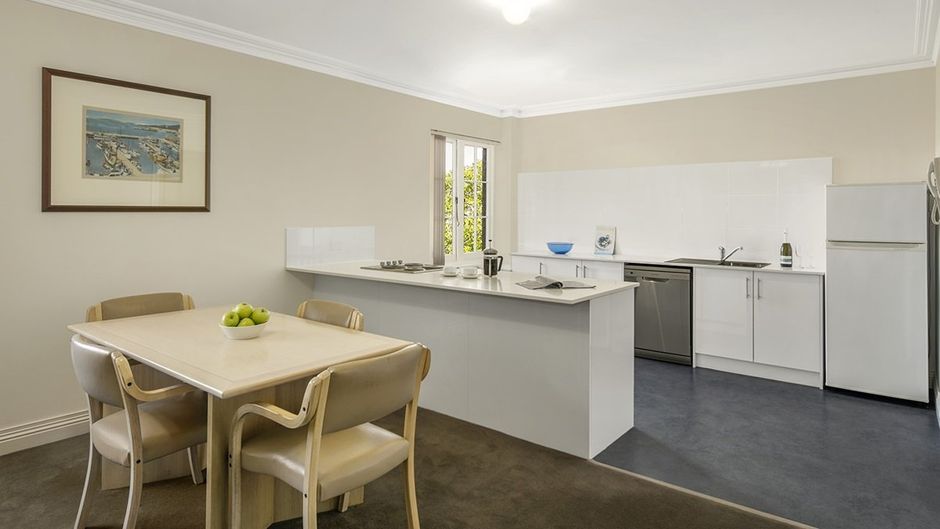 Quest Trinity House Room