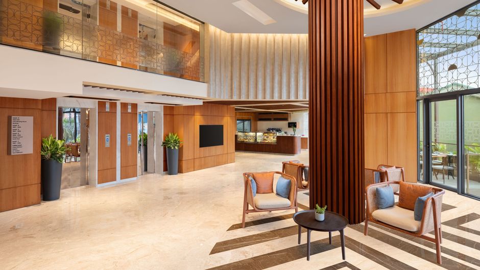 Courtyard Goa Colva Marriott Lobby