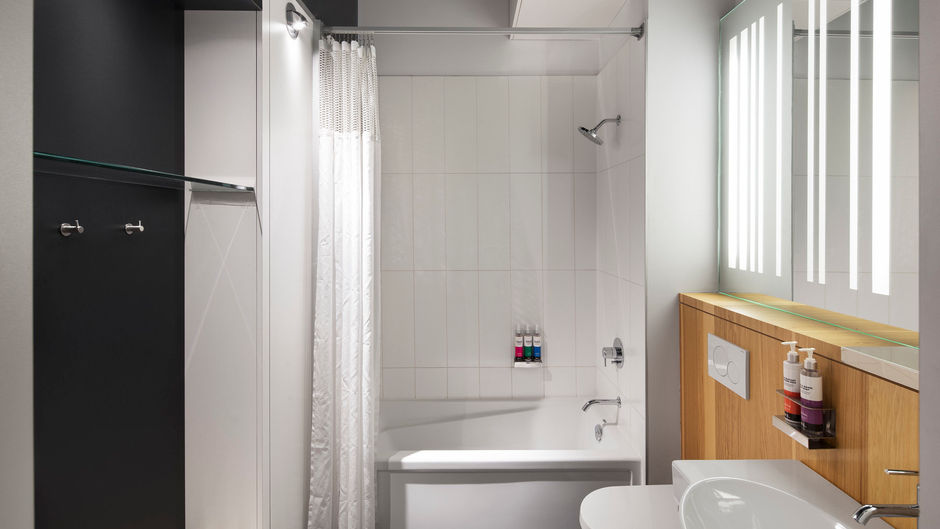 Alt Hotel Winnipeg Room
