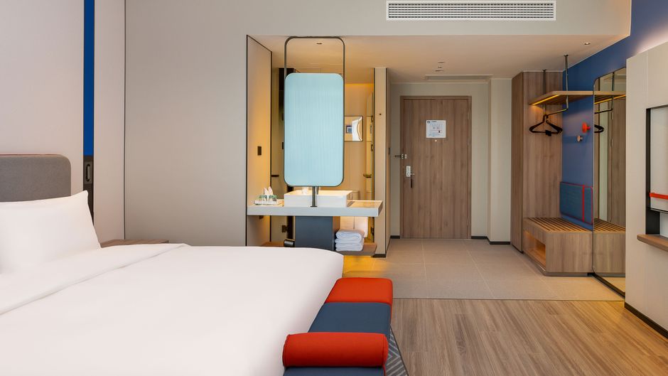 Holiday Inn Exp Haimen City Ctr Room