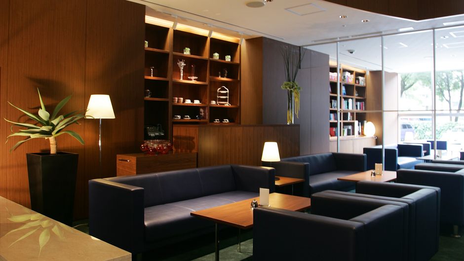 Oriental Hotel Hiroshima Lobby