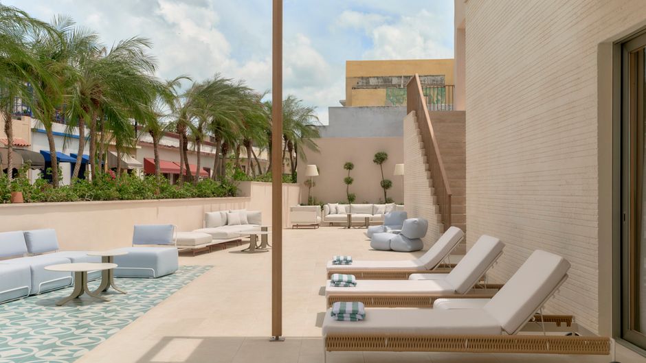 Kimpton Las Mercedes Pool