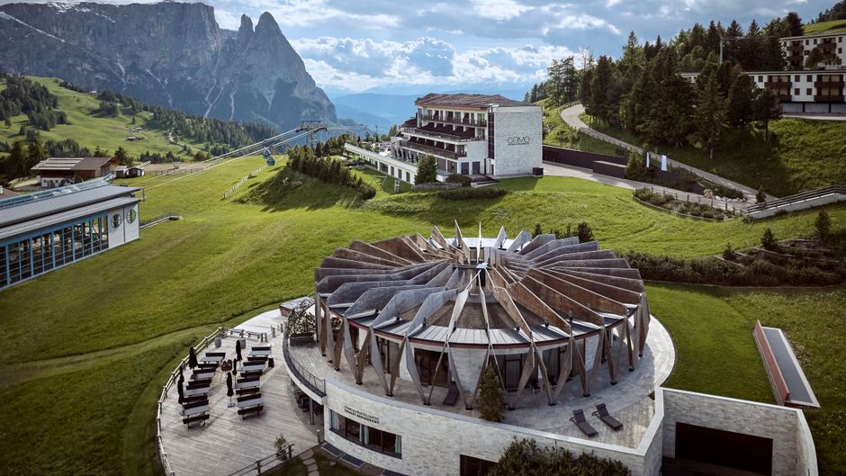 COMO Alpina Dolomites Exterior