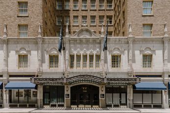 Club Quarters Hotel in Houston