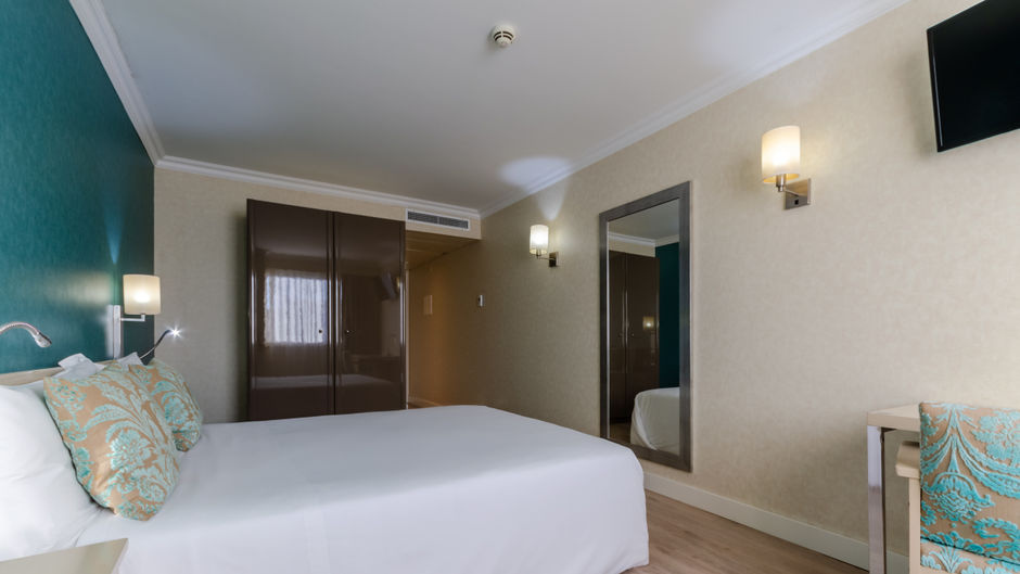 Olissippo Marques de Sa Room