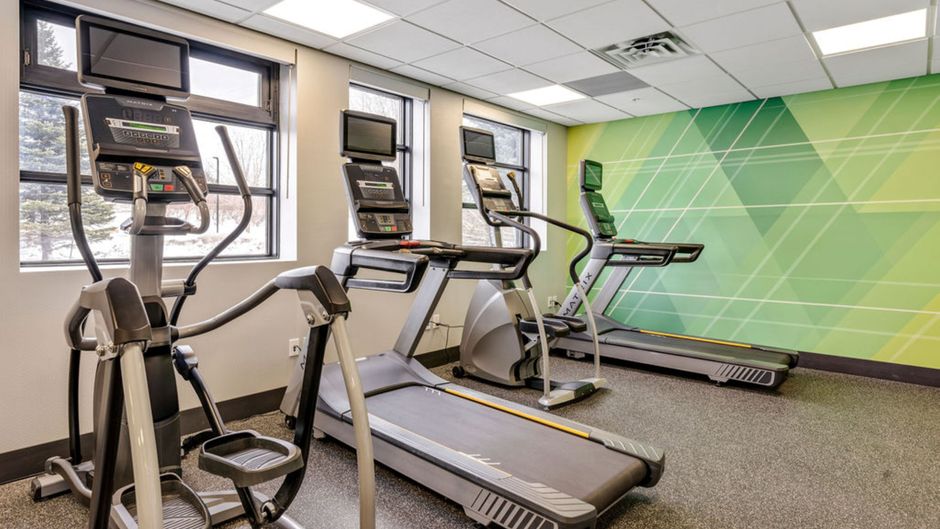 Holiday Inn Hotel & Suites Ottawa Kanata Health Club
