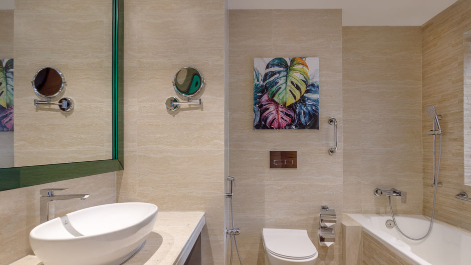 Holiday Inn Resort Budhanilkan Room