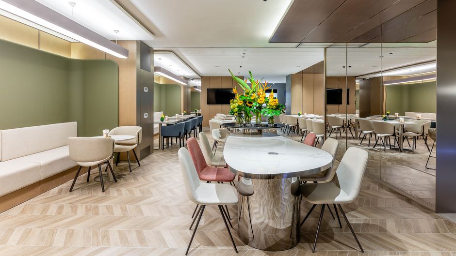Holiday Inn Express Jing'an Temple Restaurant