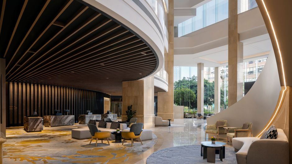 Sheraton Chengdu Lido Hotel Lobby