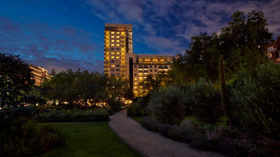 Jumeirah Carlton Tower