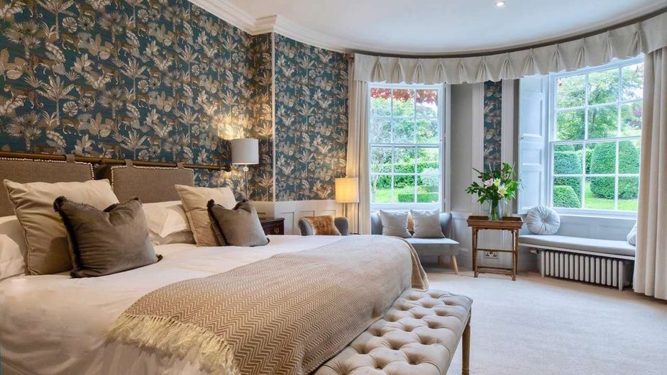 Burleigh Court Hotel Room