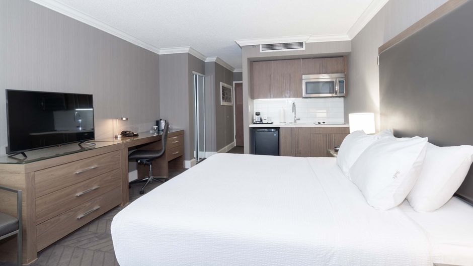 Sandman Signature Lethbridge Lodge Room