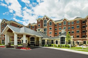 Inn at Bellefield / Hyde Park