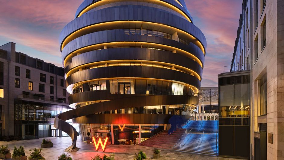 W Edinburgh Exterior