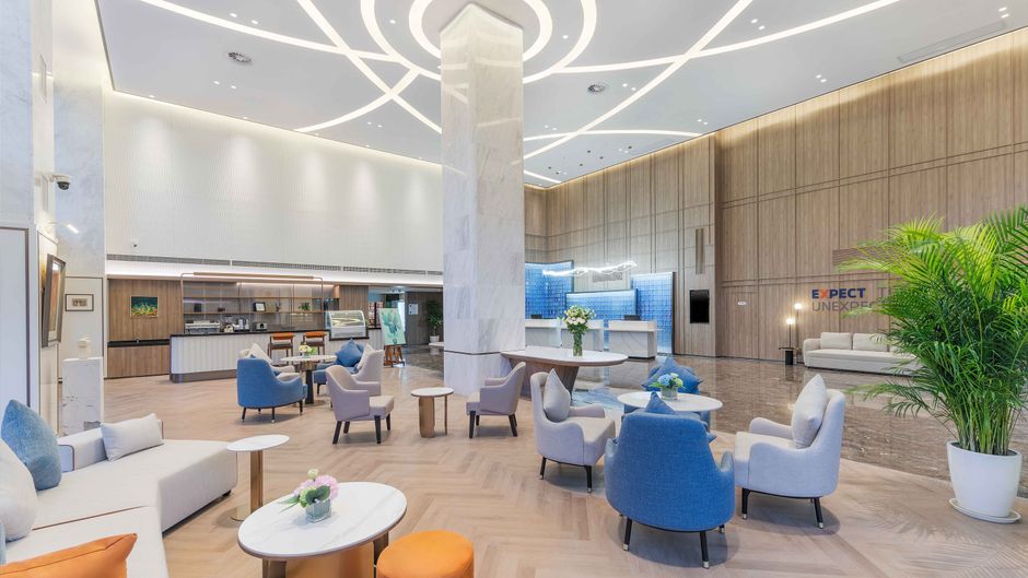 Holiday Inn Express Wuhan Jinyin Lake Exterior