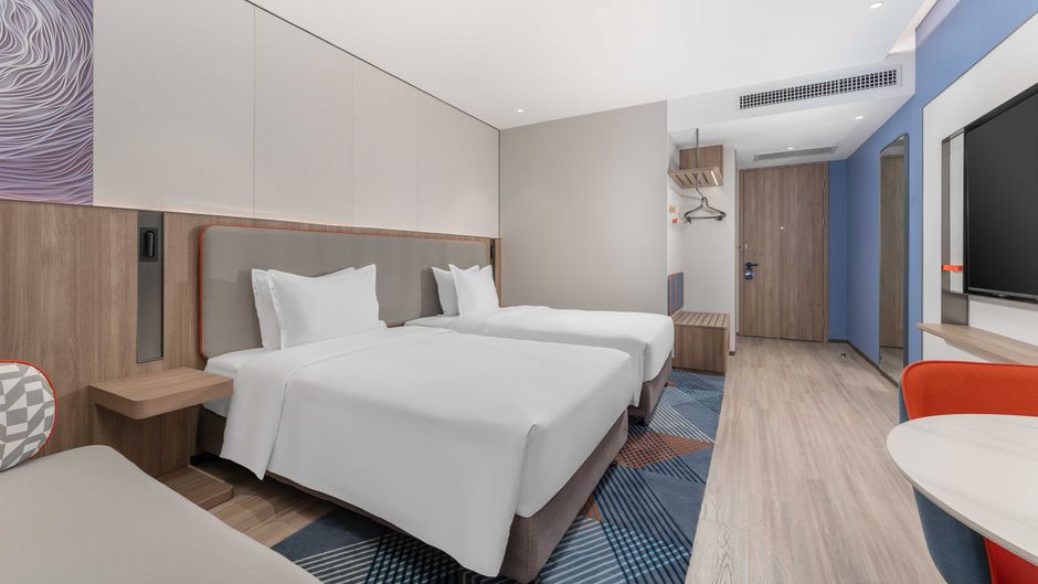 Holiday Inn Express Wuhan Jinyin Lake Room