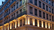 Globe et Cecil