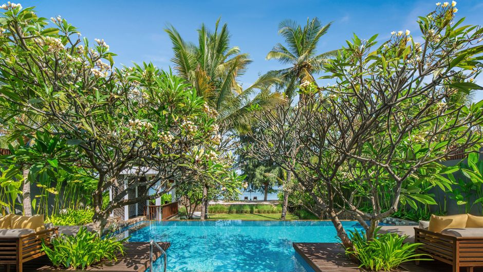 The Sira, Luxury Collection Resort & Spa Pool