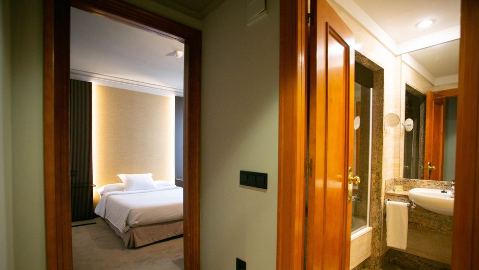 Hotel Vetusta Room