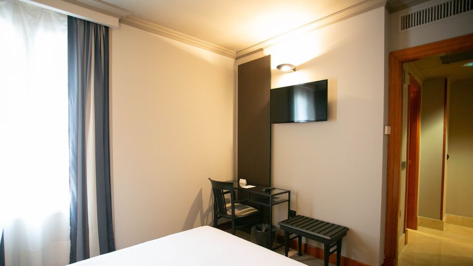 Hotel Vetusta Room