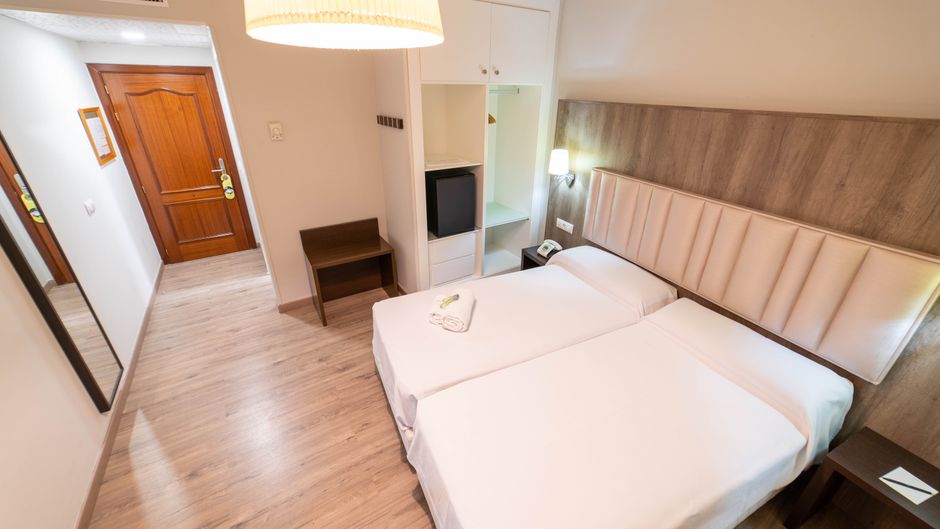 Sercotel Dona Carmela Room