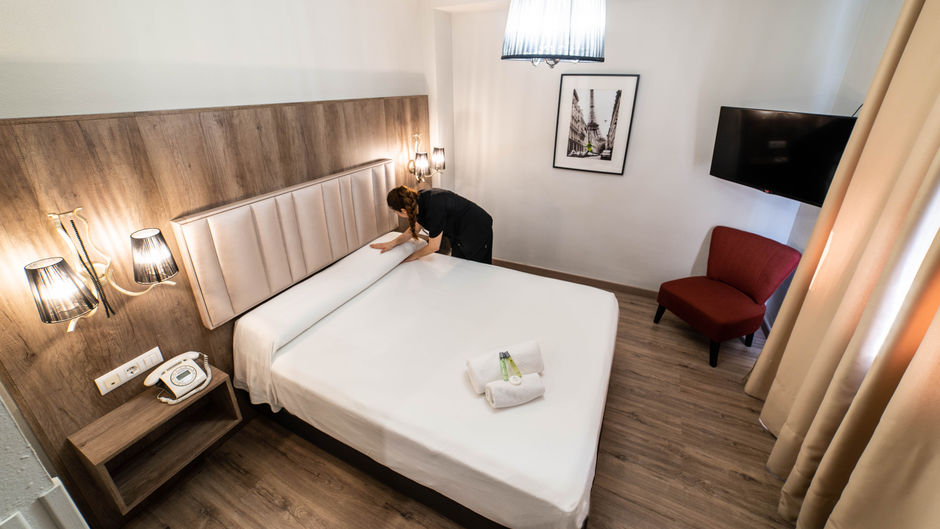 Sercotel Dona Carmela Room