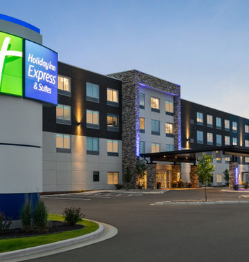 Holiday Inn Express & Suites Rhinelander