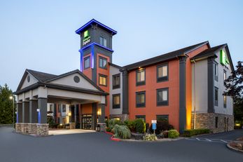 Holiday Inn Express vancouver North