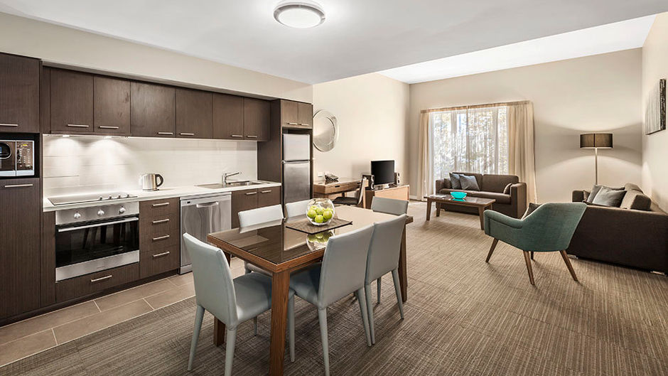 Quest Albury on Townsend Room