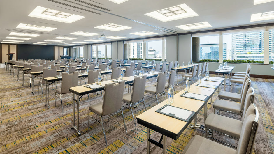 Crowne Plaza Bangkok Lumpini Park Meeting
