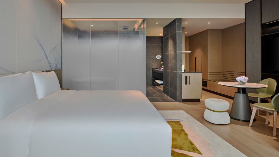 Crowne Plaza Snow World Room
