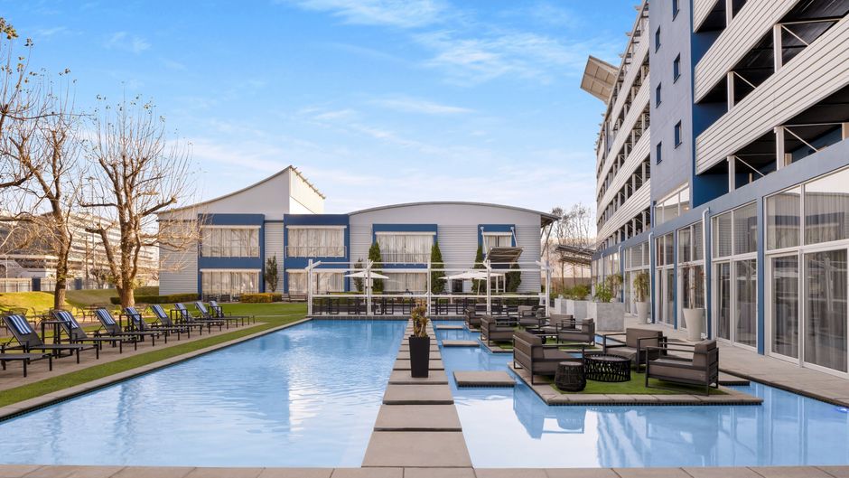 Protea Hotel O.R. Tambo Pool
