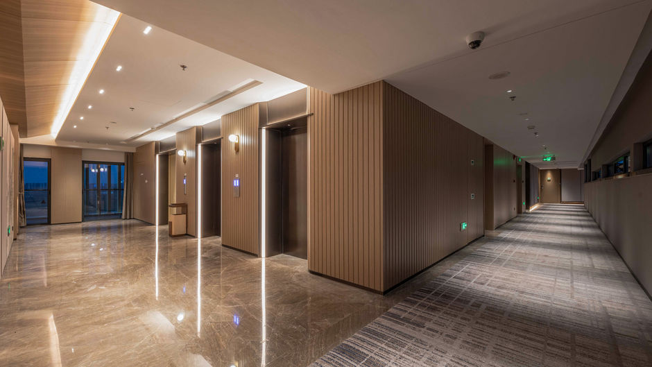 Holiday Inn Quzhou Lobby