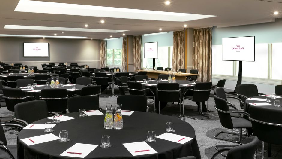 Crowne Plaza Glasgow Meeting