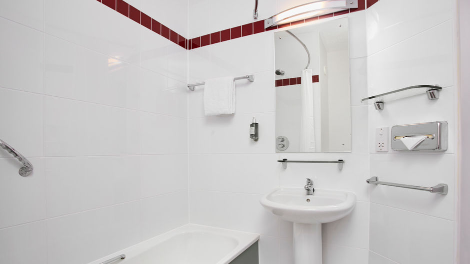 Leonardo Hotel Nottingham Room